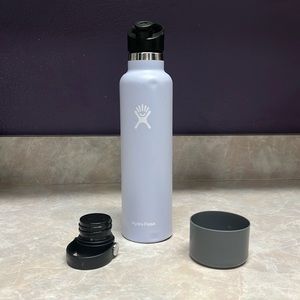 Hydro Flask 24oz Standard Mouth with Flex Cap, Sports Cap and Boot